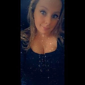 Meet your Posher, Brittney